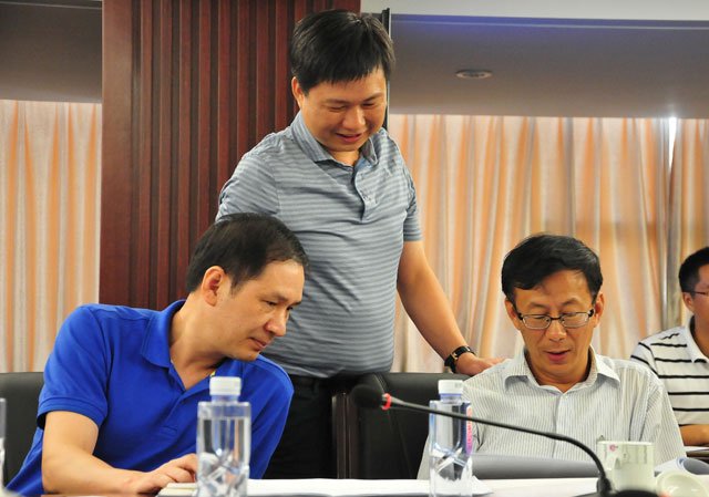 �е½������B(t��i)���Ĵ����Ķ����O(sh��)Ӌ�������x��