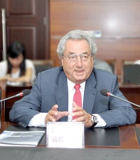 ��(gu��)(li��n)������f(xi��)��(hu��)ԭ��(hu��)�L(zh��ng)���ء���£��c�е½������B(t��i)�ǔy��ͬ��